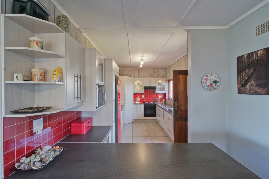 4 Bedroom Property for Sale in Kaysers Beach Eastern Cape